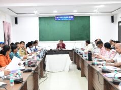 जनसमस्या निवारण शिविरों में जिला स्तरीय अधिकारियों को उपस्थित रहकर प्रकरणों का निराकरण करने कलेक्टर ने दिए निर्देश