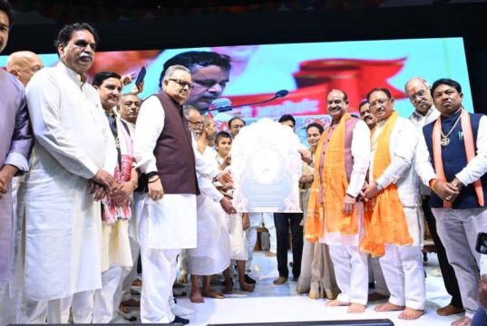 मानवता को शांति, आत्मसंयम, करुणा और अहिंसा का मार्ग दिखाते हैं भगवान महावीर के विचार : लोकसभा अध्यक्ष श्री ओम बिरला