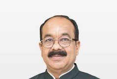 उप मुख्यमंत्री श्री अरुण साव के निर्देश पर एक्शन में पीडब्ल्यूडी, सड़कों की मरम्मत युद्धस्तर पर शुरू