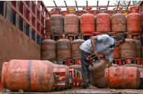 एलपीजी सिलेंडर बुक करने का टेंशन खत्म, मिलेंगे 50 लाख नए कनेक्शन, सरकार लेकर आई नया प्लान