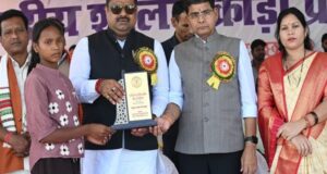 ’हार से सीखें और जीत का अहंकार न करें, कोशिश करने वालों की कभी हार नहीं होती – मंत्री श्री टंक राम वर्मा’
