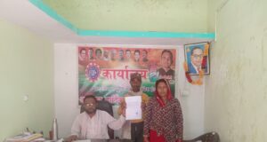 झूठी शिकायत लेकर पहुंचा मजदूर, इंटक प्रदेश सचिव ने लगाई फटकार – लौटाया घर